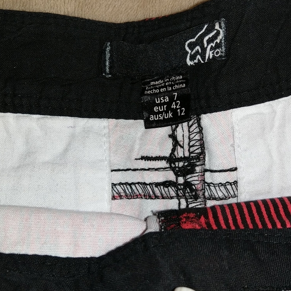 Fun and wild shorts! - Picture 3 of 3